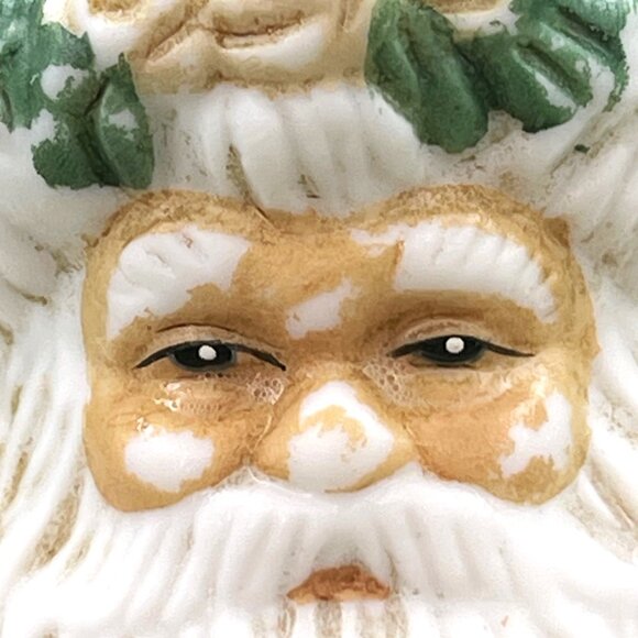 VTG Ceramic Old World Father Christmas Music Box Figurine Flowers Swan Holiday - Picture 9 of 16